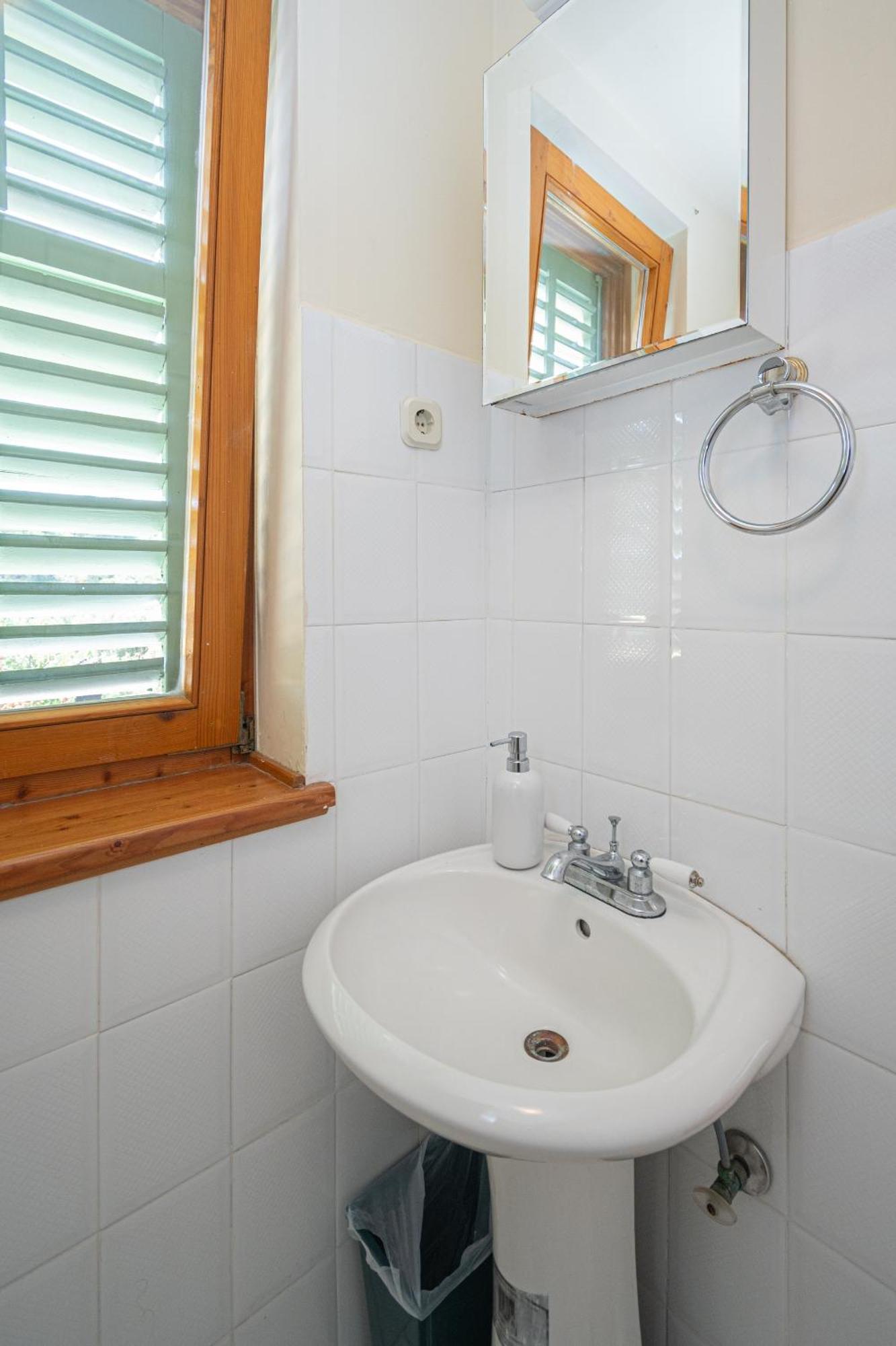 Apartments And Rooms By The Sea Mrljane, Pasman - 327 Neviđane Quarto foto