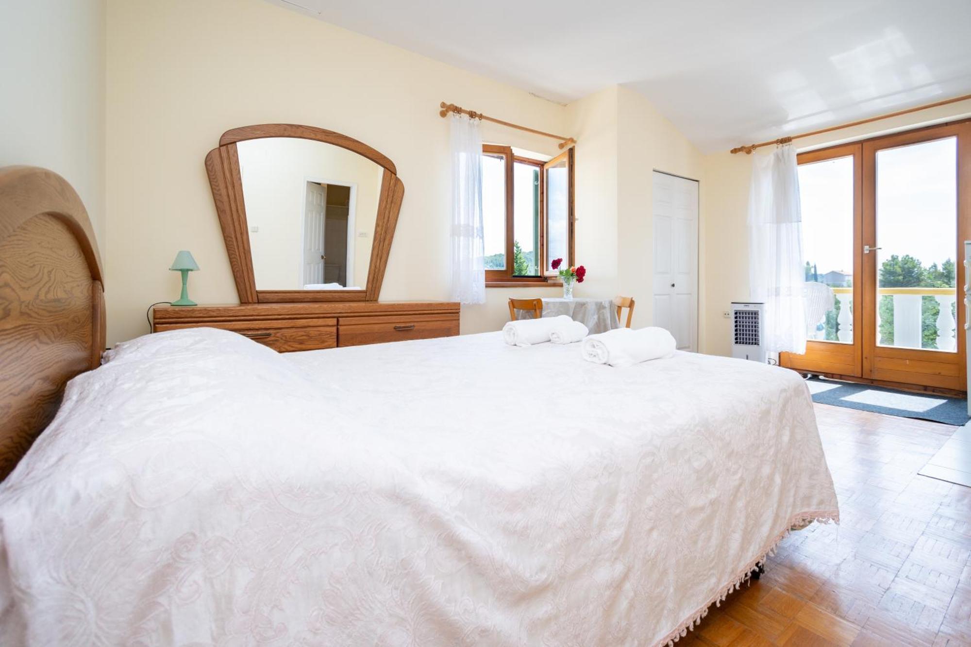 Apartments And Rooms By The Sea Mrljane, Pasman - 327 Neviđane Quarto foto